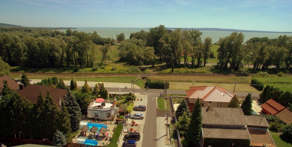 Steinhaus Bed & Breakfast Keszthely Exterior foto