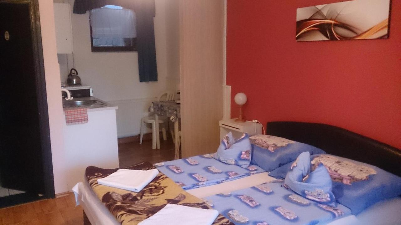 Steinhaus Bed & Breakfast Keszthely Exterior foto